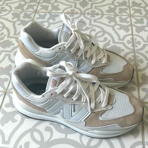 New balance sneakers